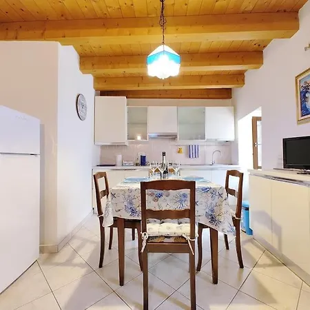 Lungomare - Free Wifi & Spiaggia A 100 M Apartmán